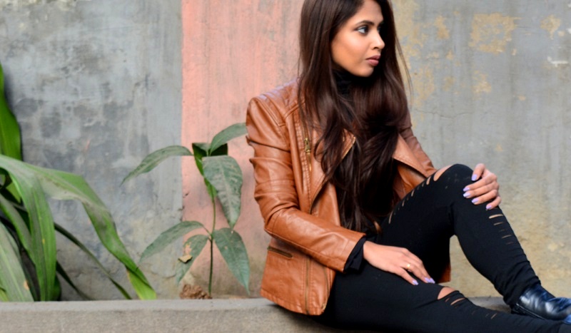 how-to-look-like-a-biker-chic-girl-india