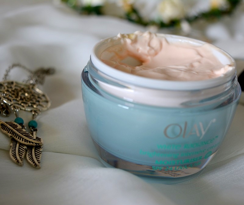 Olay-White-Radiance-Skin-Whitening-range-review-products-price-buy-online