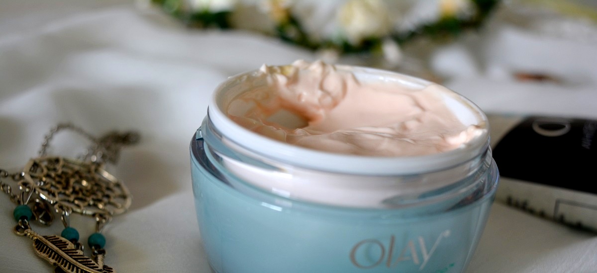 Olay-White-Radiance-Skin-Whitening-range-review-products-price-buy-online